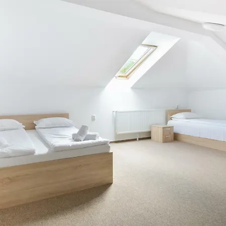 カントリーハウス Verona Centru